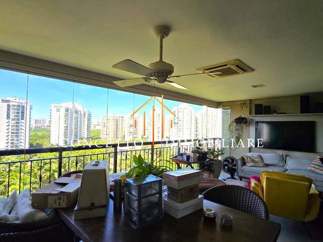 #612 - Apartamento para Venda em Rio de Janeiro - RJ