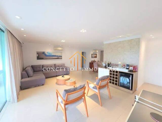 #615 - Apartamento para Venda em Rio de Janeiro - RJ